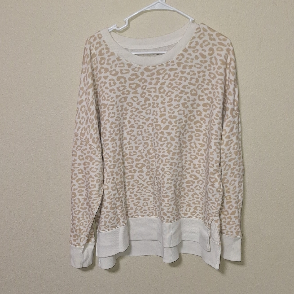 Time and Tru Cream and Tan Animal Print Top